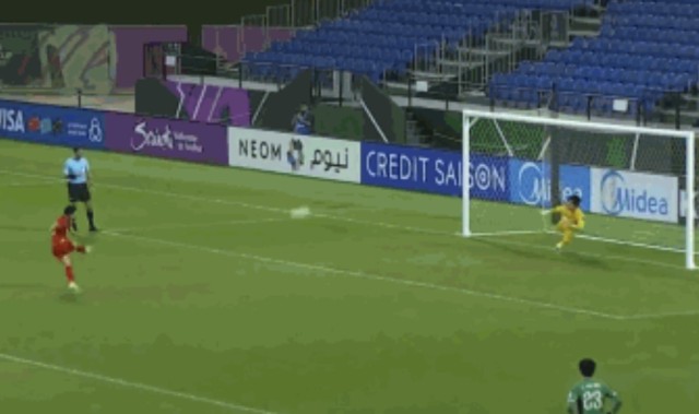 门“犟” 揪出韩国队头号罪人：点球战7扑救全猜错方向 6次扑右侧